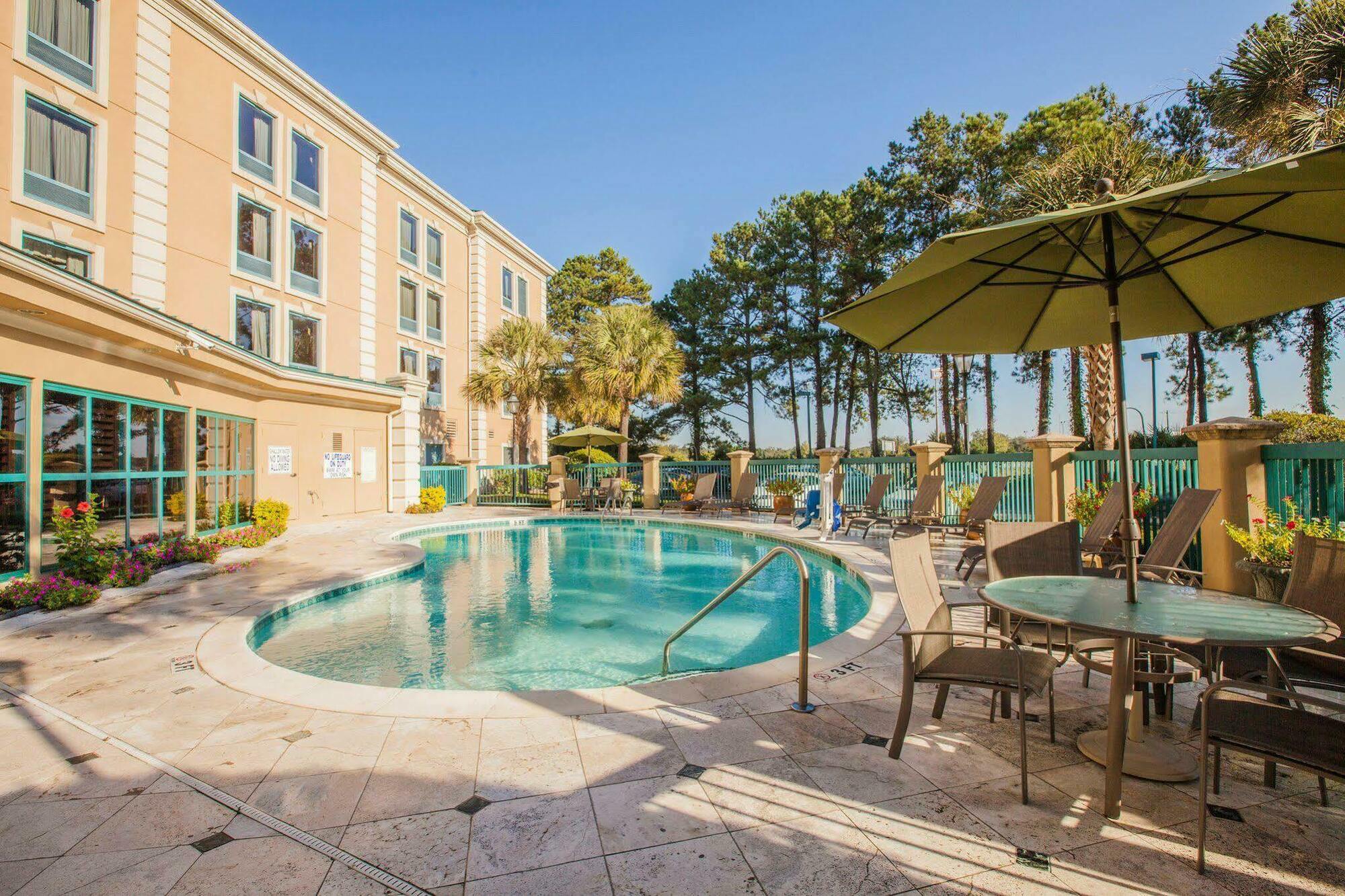 Hampton Inn Charleston North Север Чарлстон Экстерьер фото